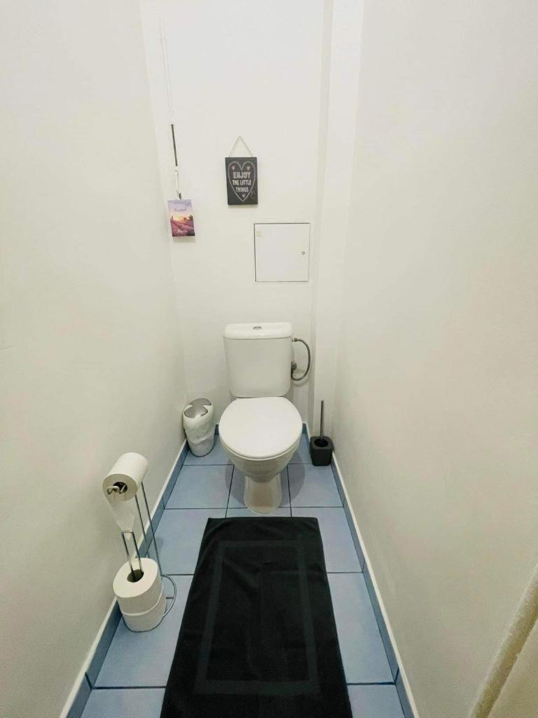 Lovely 2Bdr In Center, Wifi & Self-Check In Pressburg Exterior foto